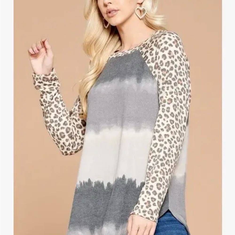 NWOT-Emerald Brand Leopard Sleeve Gray Ombre Raglan Top - Women Sz L